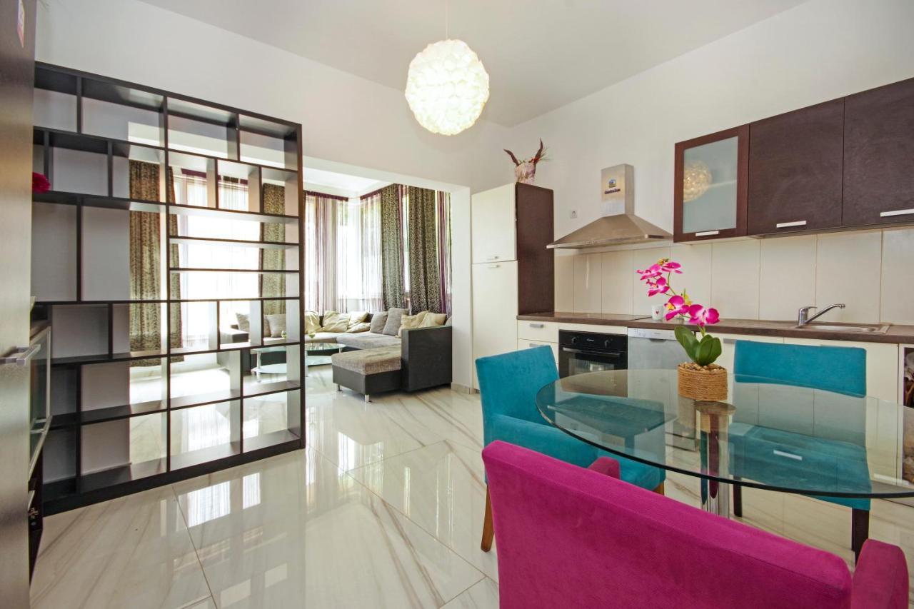 Apartment House สปลิท ภายนอก รูปภาพ