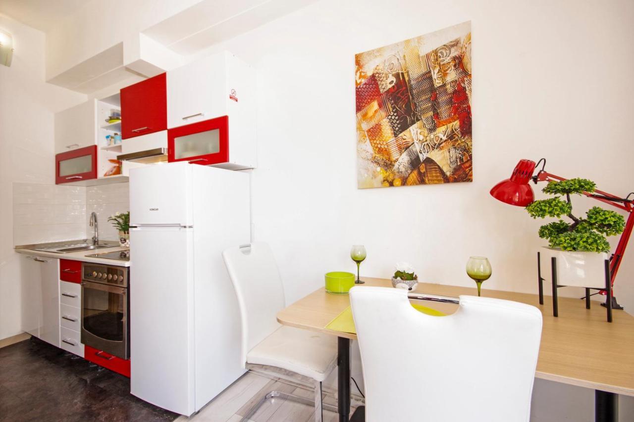 Apartment House สปลิท ภายนอก รูปภาพ