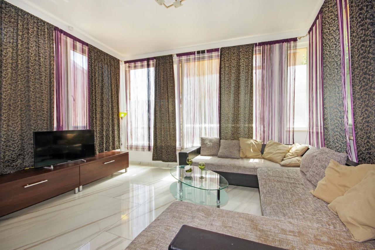 Apartment House สปลิท ภายนอก รูปภาพ
